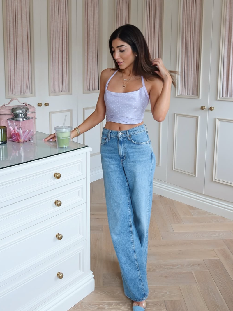 @AMELIALIANA